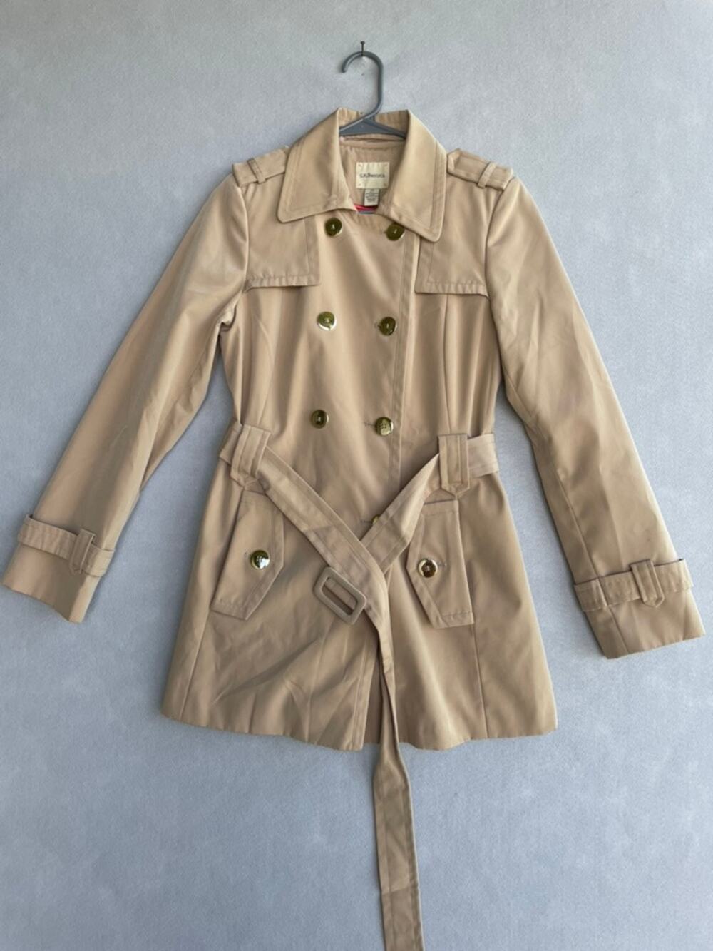G.H BASS & CO. CLASSIC DOUBLE-BREASTED BELTED TRENCH COAT - TAN - SIZE XS